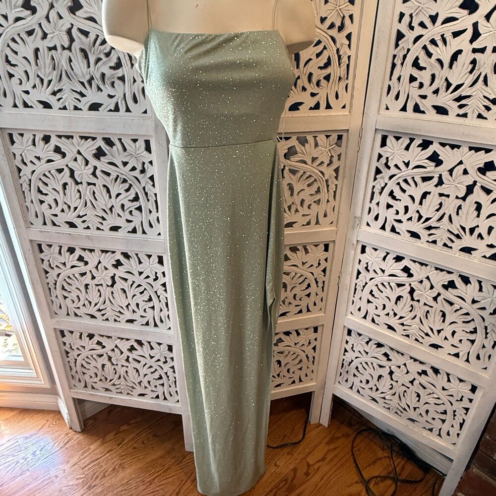 Woman Juniors Light Green Sparkly Long Special Occasion Dress New with Tags XS